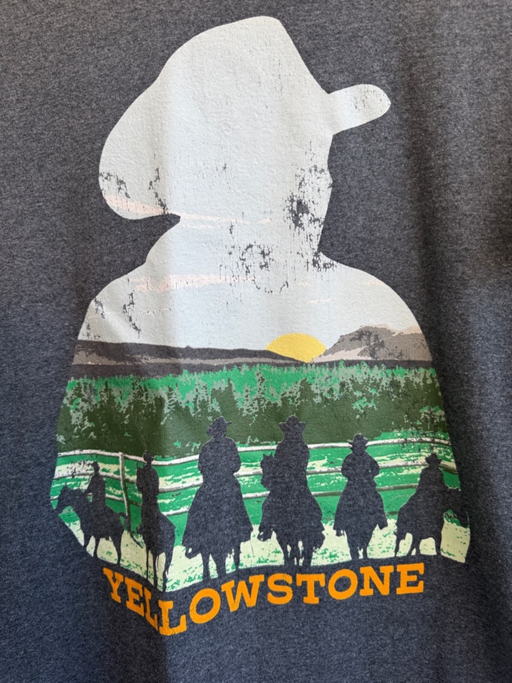 YELLOWSTONE SHORT SLEEVE T SHIRT MENS SIZE XXL 2X 2XL GRAY